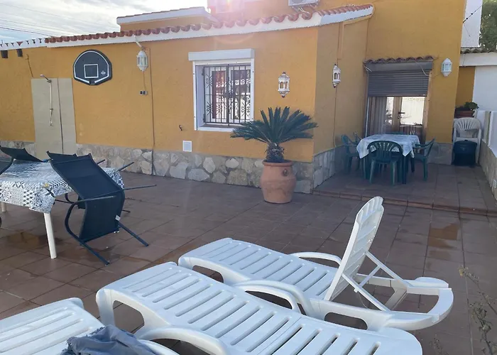 Alpehytte With Garden And Pool In Dénia